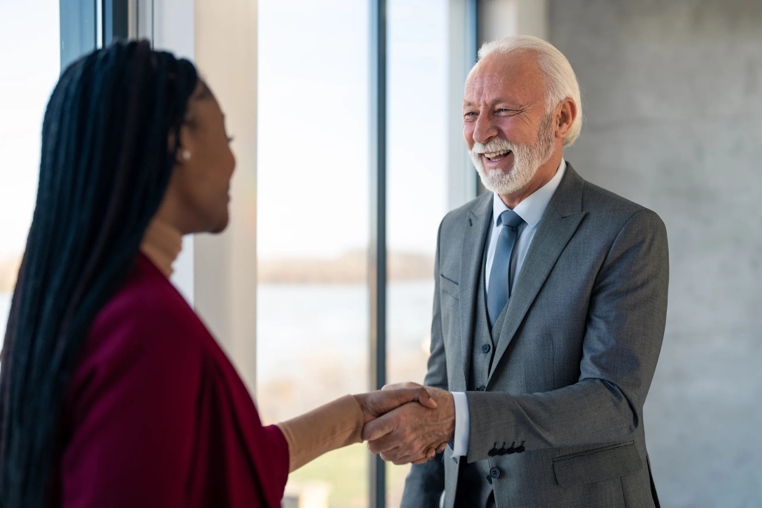 recrutement de seniors de plus de 50 ans - reclassement - conseils essyca